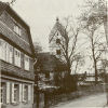 Pfarrhaus mit Kirche